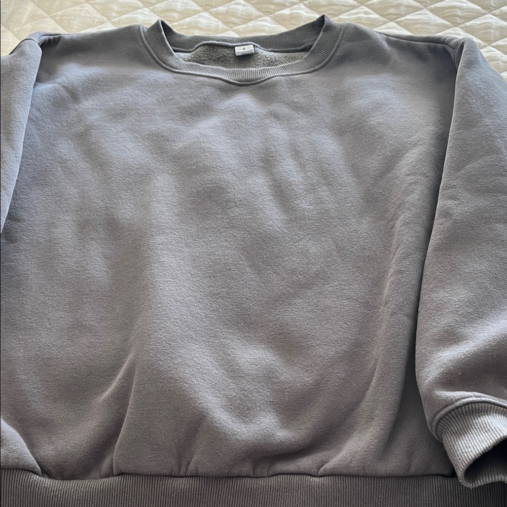 Grey Sweatshirt